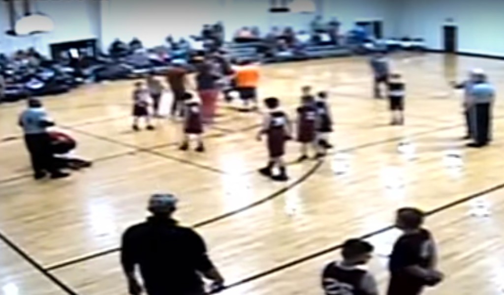 Belligerent parents fight At a school basketball game